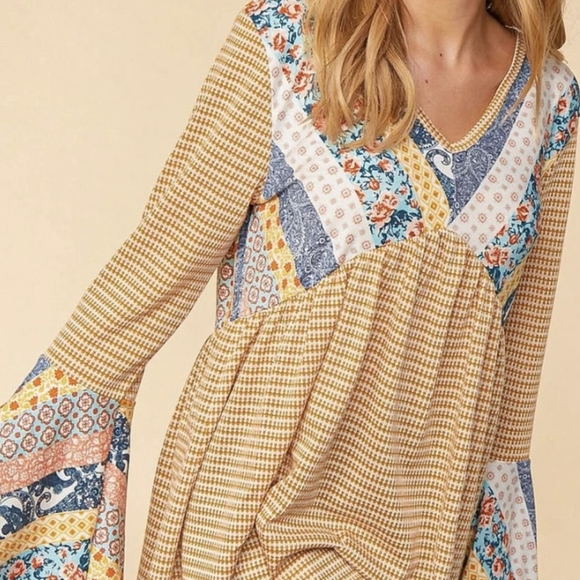 💜 New Bell Sleeve Top - Picture 3 of 5